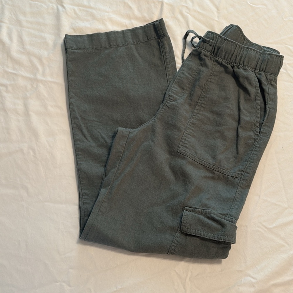 GAP Olive Green Cargo Pants - Picture 3 of 6